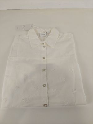 VILA CLOTHES - Chemise VIVALENTA - Motifs cœurs brodés - Bla…