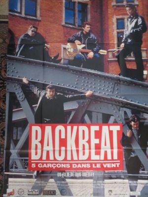 couverture du magazine Backbeat mettant en scène le groupe sur un pont