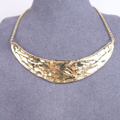 a close up of a necklace on a mannequin mannequin mannequin mannequin mannequin mannequin mannequin mannequin