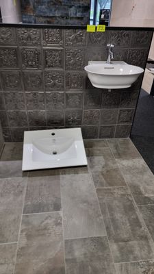 Module 11 : lavabo suspendu LAUFEN en céramique émaillée bla… - Photo 1