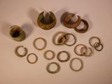 many rings and rings that are on the table