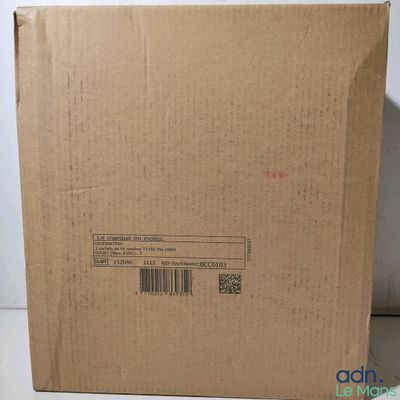 the box is open and ready to be packed with the contents