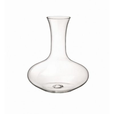 une image représentant un vase en verre transparent sur fond blanc