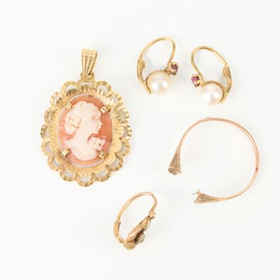 Boucle D'oreille Vintage – Plaqué Or Jaune – Perle Goutte Pomme – Clous