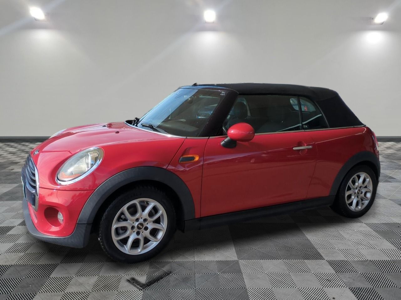 MINI - CABRIOLET COOPER 136 CH - ES - Mise en service: 25/07…