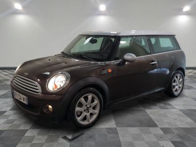 une photo d'une Mini Cooper marron Cooper Cooper Cooper Cooper Cooper Cooper Cooper Cooper Cooper Cooper Cooper Cooper Cooper