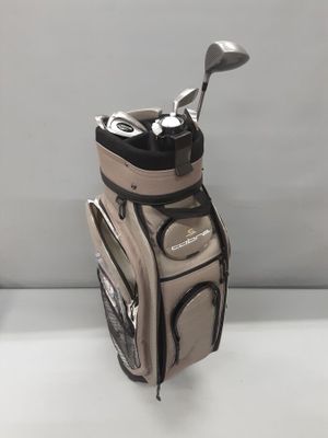 Ensemble de 6 clubs de golf ozone avec sac COBRA.