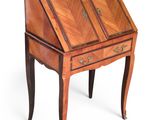 an image of a small wooden desk with drawers and drawers
