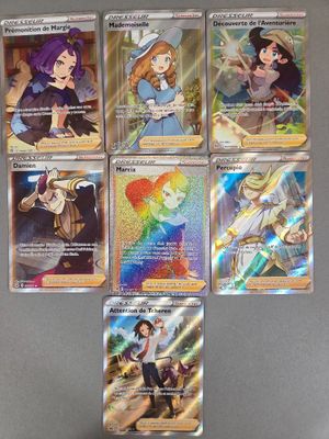 Coffret du jeu de cartes à collectionner Pokémon comprenant tous les personnages