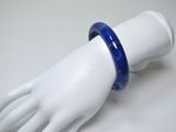 bracelet en verre bleu avec un fermoir en argent