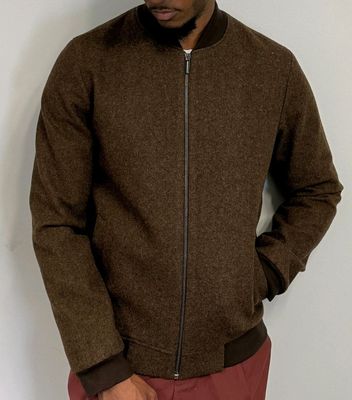 Lot à retirer à Décines-Charpieu (69150) ou expédition possi…