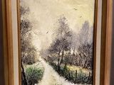 une peinture représentant un chemin de terre dans une zone boisée, avec des arbres