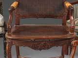 an image of a chair and a chair that are sitting next to each other