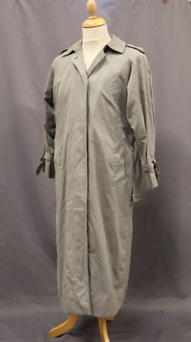 BURBERRY’S – Manteau long pour homme avec ceintures. Taille : 42-...