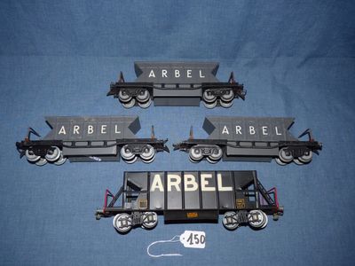 Trois wagons trémies « ARBEL » en O : 1 GMP TB état, ainsi q…