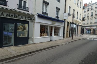 FONDS DE COMMERCE : COMMERCE DE DÉTAIL DE CHAUSSURES Valoris…