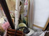 plusieurs objets posés ensemble sur une table