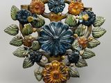 un vase contenant un bouquet de fleurs