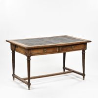 Table à dessin elle ouvre par deux tiroirs en ceinture pieds…