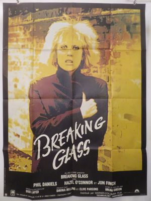une affiche du film « Breaking Glass »