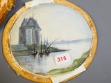 a picture of a picture of a castle on a plate