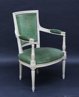 Fauteuil à dossier cabriolet en bois laqué blanc, consoles d…