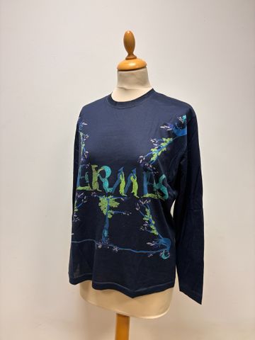 HERMES - un tee-shirt en coton bleu. Taille 42. Reprise couture s...