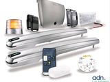 une photo représentant un ensemble de gadgets électroniques et d'accessoires