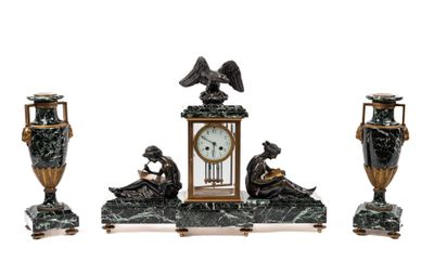 Garniture de cheminée en marbre vert de mer, ornementation d… - Photo 1