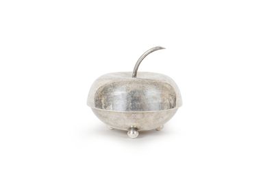 COUPELLE en argent (925/1000), reposant sur 3 pieds boules. …