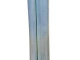un vase en verre posé sur une table
