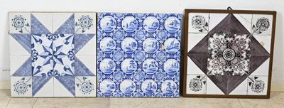 deux photos de carreaux bleus et blancs sur le mur
