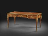 un magnifique bureau de style Louis II