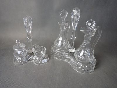 Lot comprenant un moutardier et un huilier ninaigrier en verre (manque - Photo 1