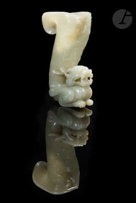 une image représentant une sculpture en jade blanc représentant un homme et une femme