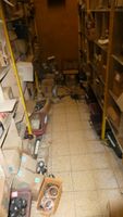 - Au centre, un bloc de rayonnages comprenant de la boulonne… (photo 5)