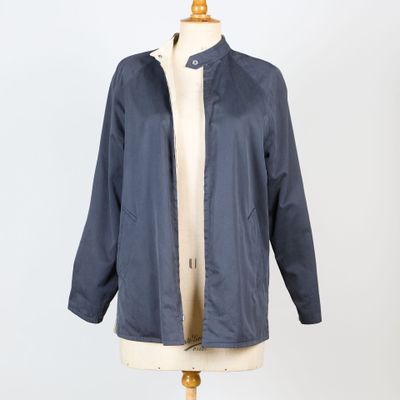 veste de femme sur un mannequin mannequin mannequin mannequin mannequin mannequin mannequin mannequin mannequin mann