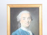 tableau représentant un homme vêtu d'un manteau bleu et aux cheveux blancs