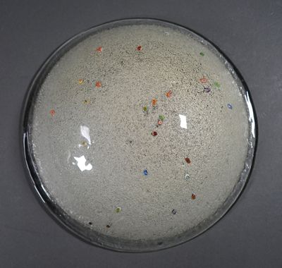 SUSPENSION en verre à décor dépoli d'inclusion de millefleurs. D. 30 c - Photo 1