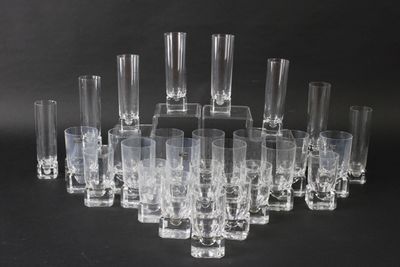 VILLEROY & BOCH - Modèle Avant-Garde: Partie de service de v… - Photo 1