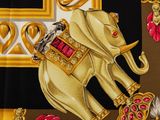 a picture of a picture of an elephant with a picture frame