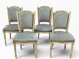 lot de quatre chaises de salle à manger de style Louis XVI