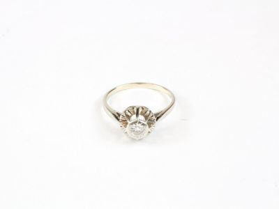 Bague solitaire en or gris et platine sertie d'un diamant de…