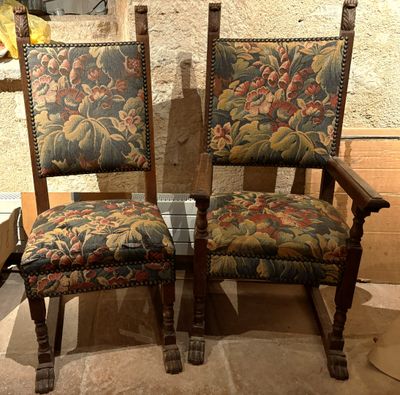 10 Chaises et 2 fauteuils (quelques usures)