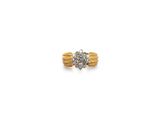 une image d'une bague en or et diamants sur fond blanc