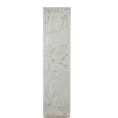 une image représentant un bloc de verre orné d'un motif