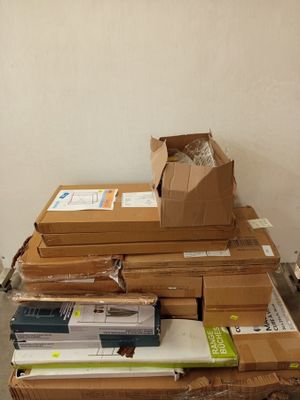 Lot de 20 articles comprenant des consoles, des portes-mante…