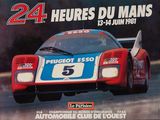une image représentant un magazine sur lequel figure la photo d'une voiture de course