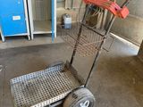 un petit diable muni d'un panier sur le dessus