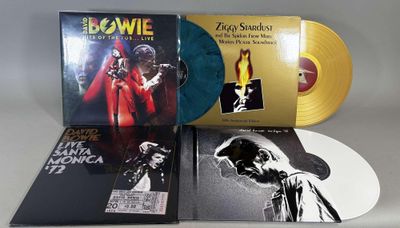 David Bowie. Lot de 4 disques vinyles 33T : - Hits oh the 70… - Photo 1